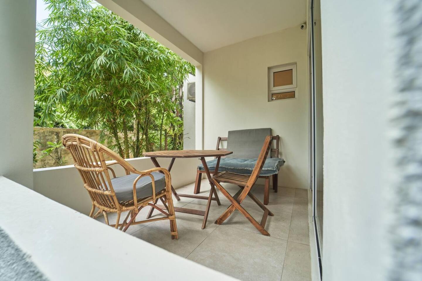 Loukaz -Entire Rental Units W Panoramic Rooftop Coteau Raffin Exterior foto