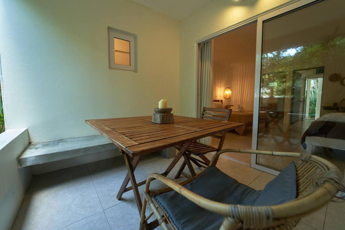 Loukaz -Entire Rental Units W Panoramic Rooftop Coteau Raffin Exterior foto