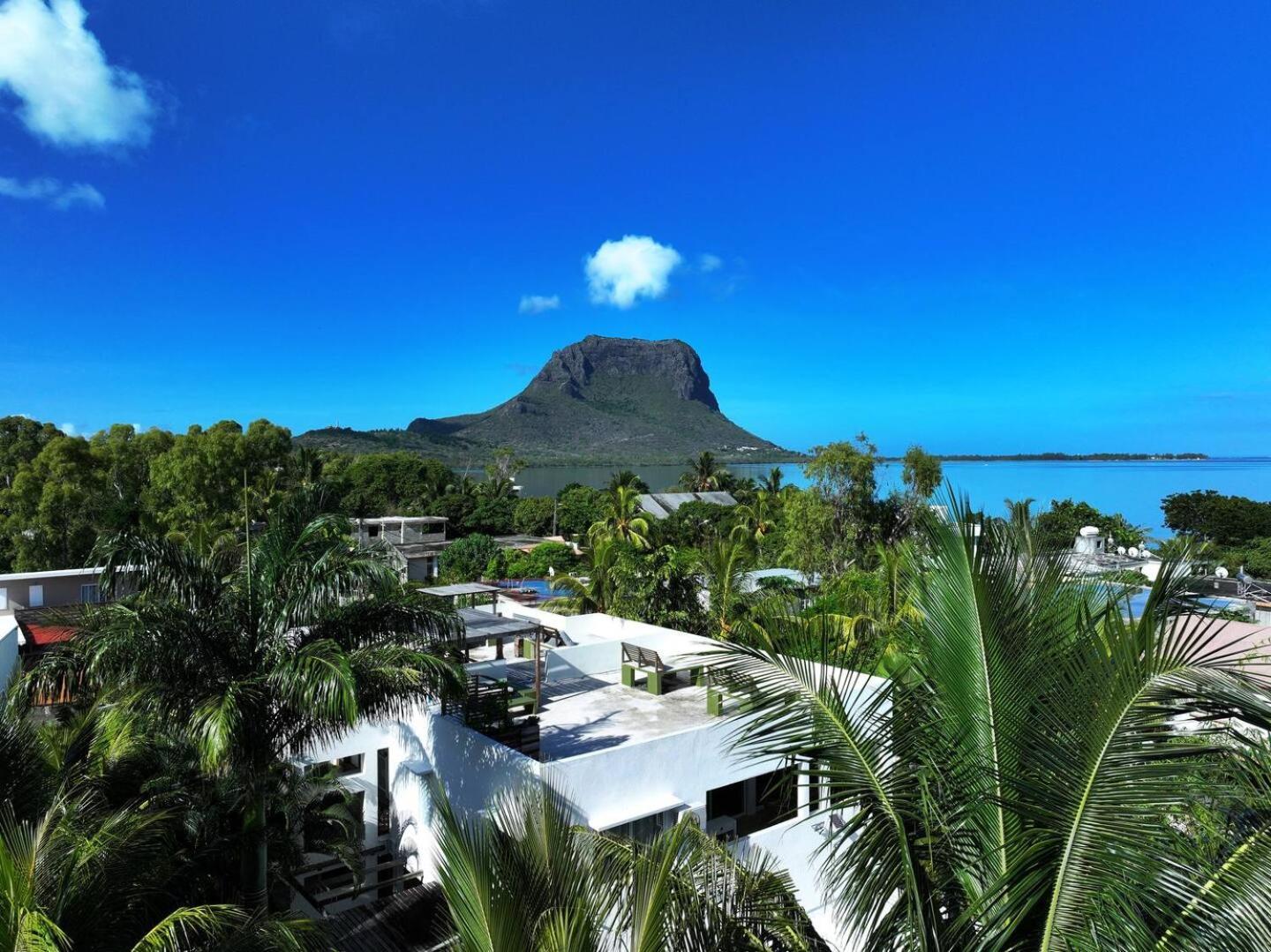 Loukaz -Entire Rental Units W Panoramic Rooftop Coteau Raffin Exterior foto