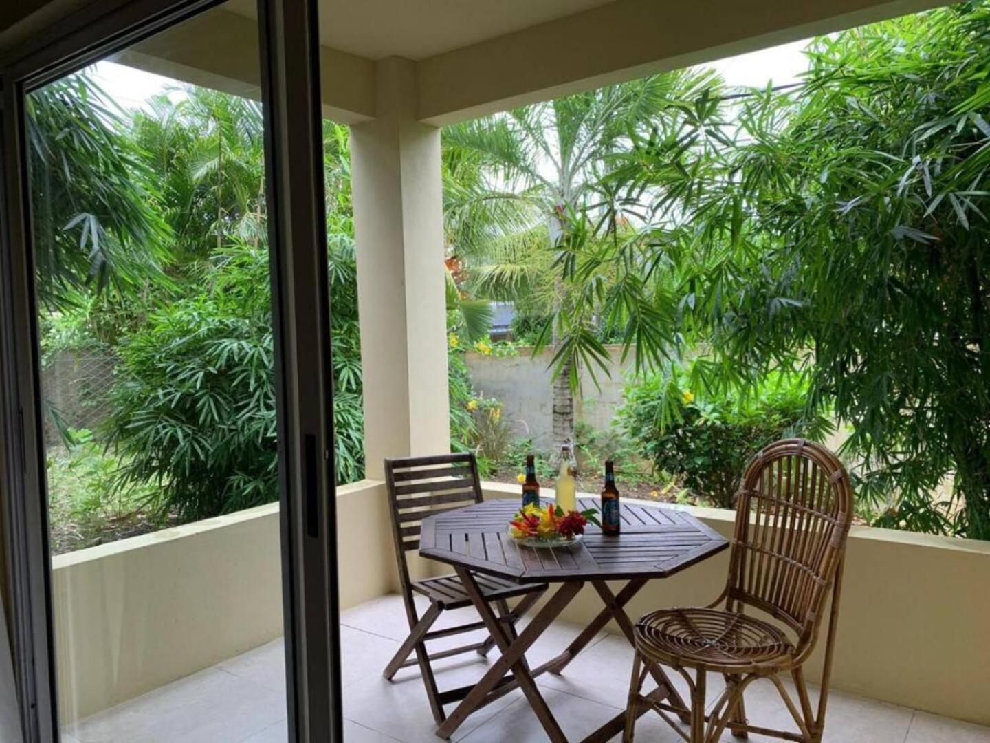 Loukaz -Entire Rental Units W Panoramic Rooftop Coteau Raffin Exterior foto
